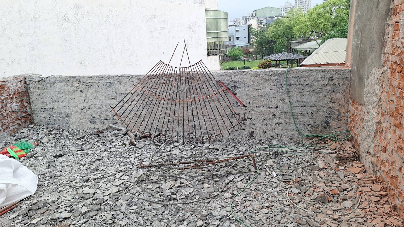 露台地坪打石後集中整理